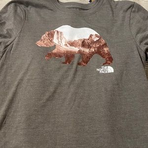 NWT North Face t-shirt